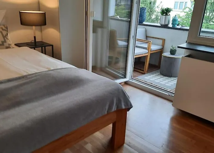 2 Br- New, Cozy For 5 People דירה מינכן