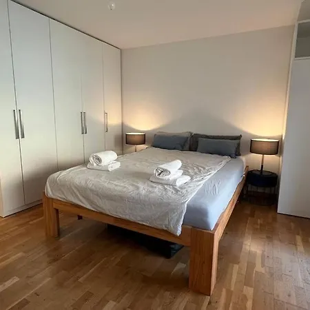 2 Br- New, Cozy For 5 People