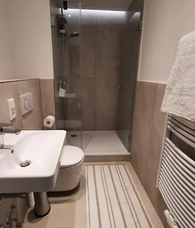 2 Br- New, Cozy For 5 People *