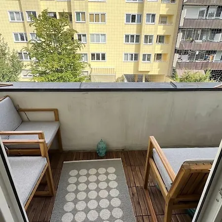 Apartament 2 Br- New, Cozy For 5 People Monachium